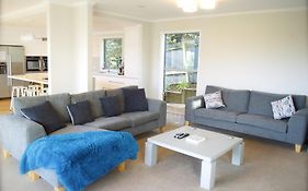 Magic On Molesworth - 5Br Townhouse Near Cbd